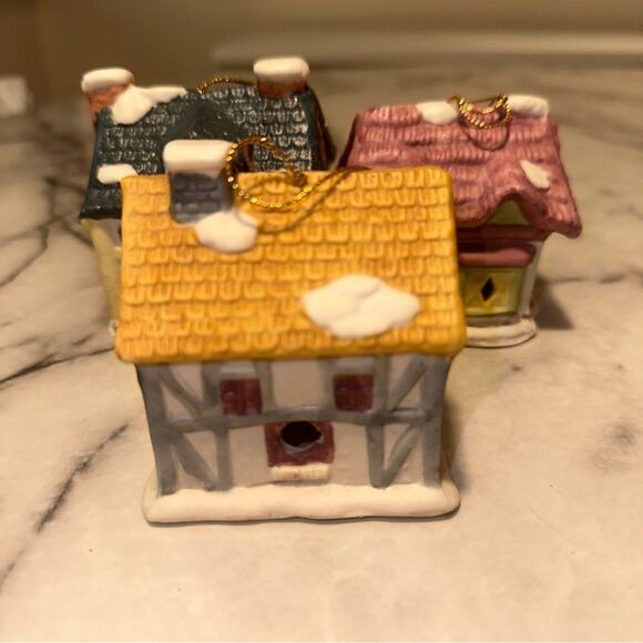 1991 Readers Digest The Baker Bell Ornament PLUS BONUS Grocer Queens Inn - Picture 3 of 8